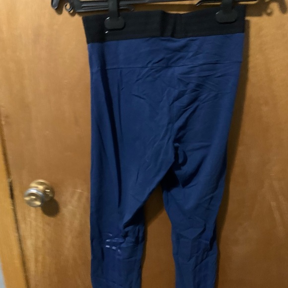 2 for 15$// Adidas Leggings - Picture 2 of 3